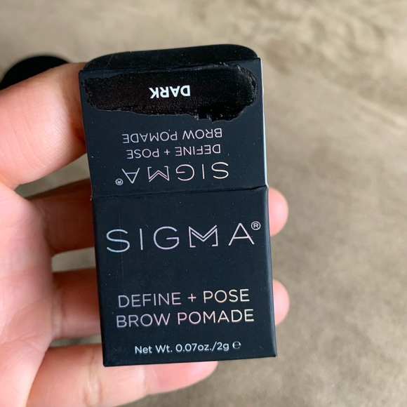 NIB SIGMA BEAUTY DEFINE + POSE BROW POMADE DARK BROWN - Picture 9 of 13